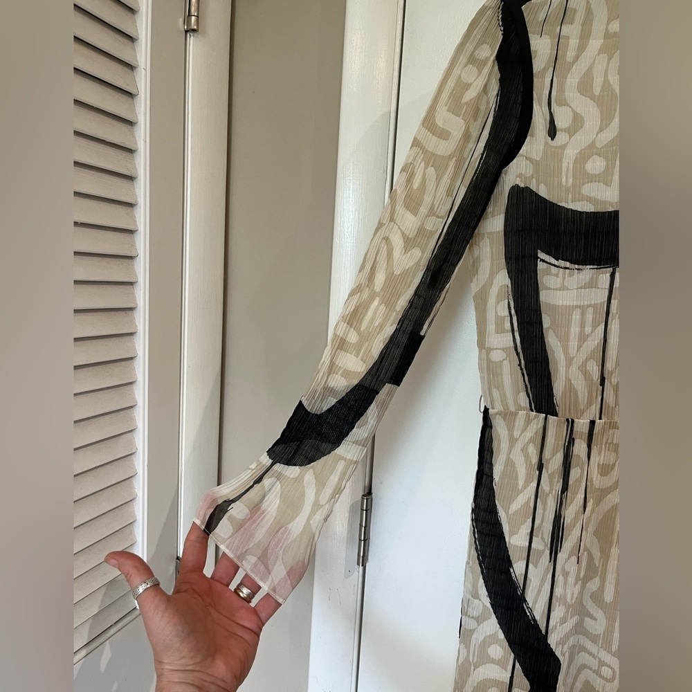 Max Mara Bina Long Sleeve Textured Chiffon Day to Dinner Dress Sz 10 Cream/Black - Picture 9 of 15